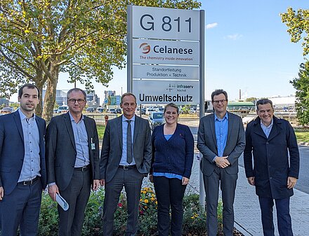 Wirtschaftsdezernentin Stephanie Wüst zu Besuch bei Celanese im Industriepark Hoechst 