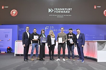 Die Gewinnerinnen und Gewinner des Frankfurt Forward Startup of the Month 2022 Magnotherm Solutions
