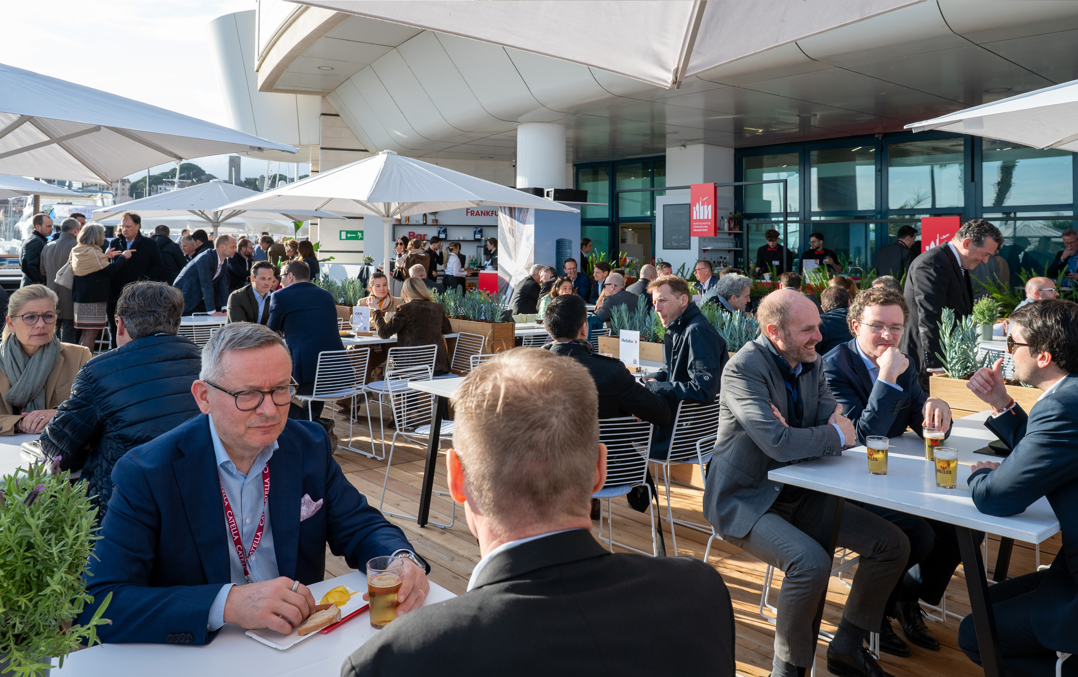 Die Terrasse der Wirtschaftsförderung Frankfurt auf der MIPIM 2026