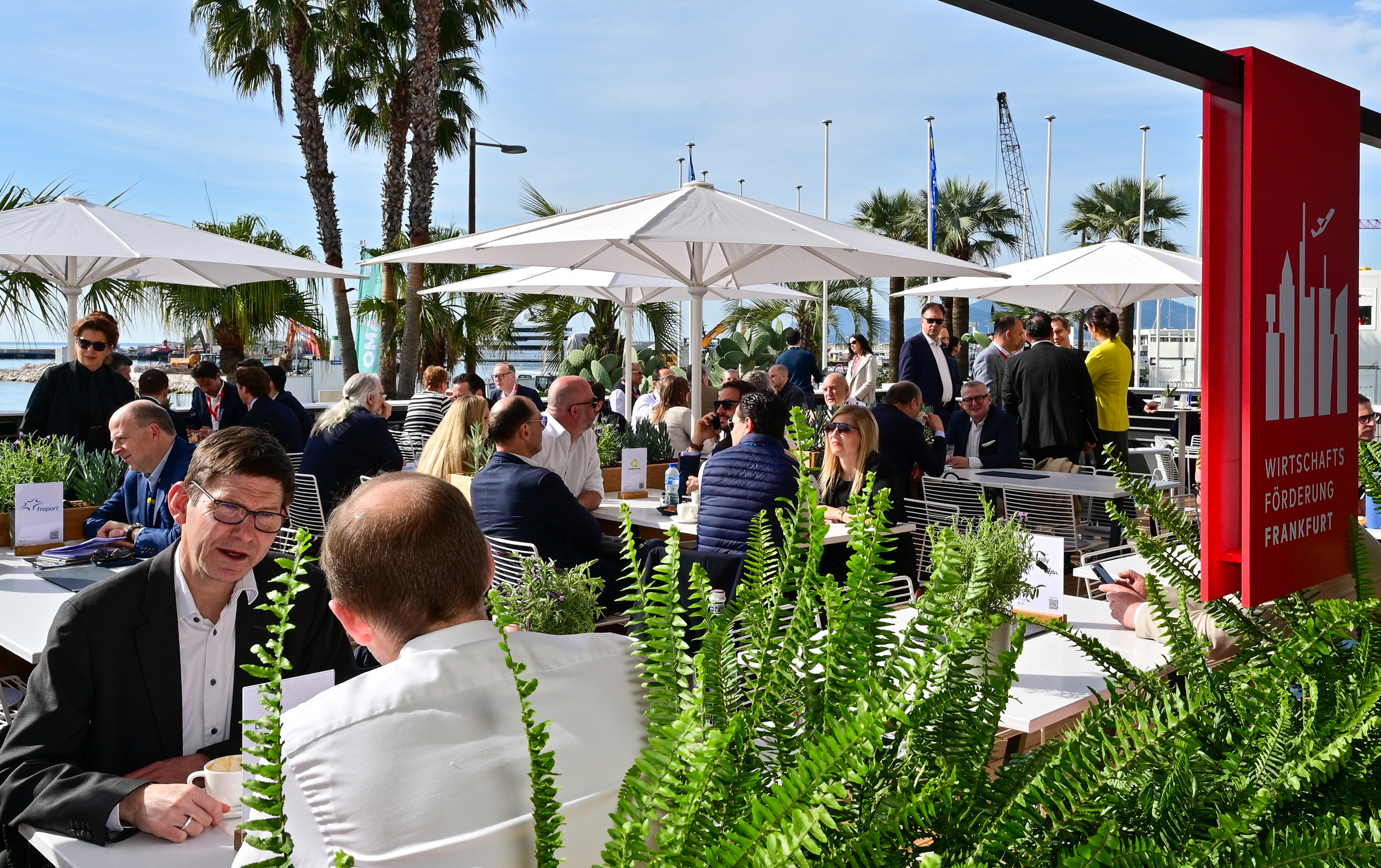 Die Terrasse der Wirtschaftsförderung Frankfurt auf der MIPIM 2026